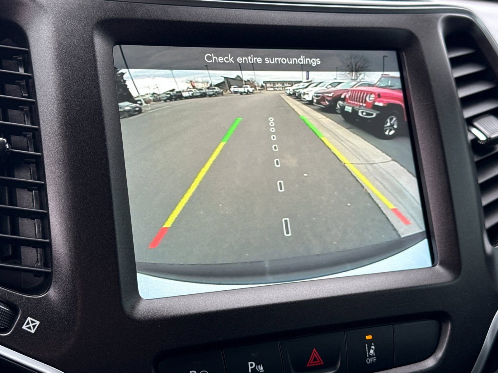 Used 2020 Jeep Cherokee Trailhawk w/ Technology Group image 23