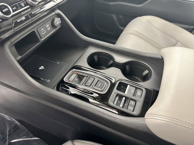Used 2024 Honda Pilot EX-L image 18