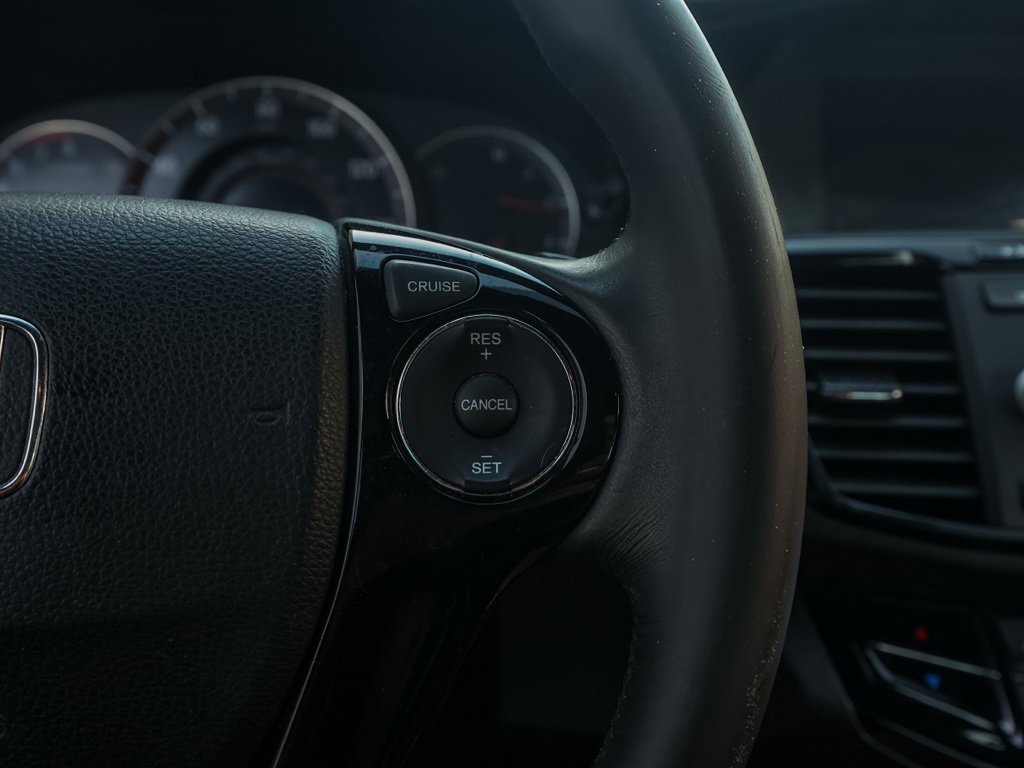 Used 2016 Honda Accord Sport image 26