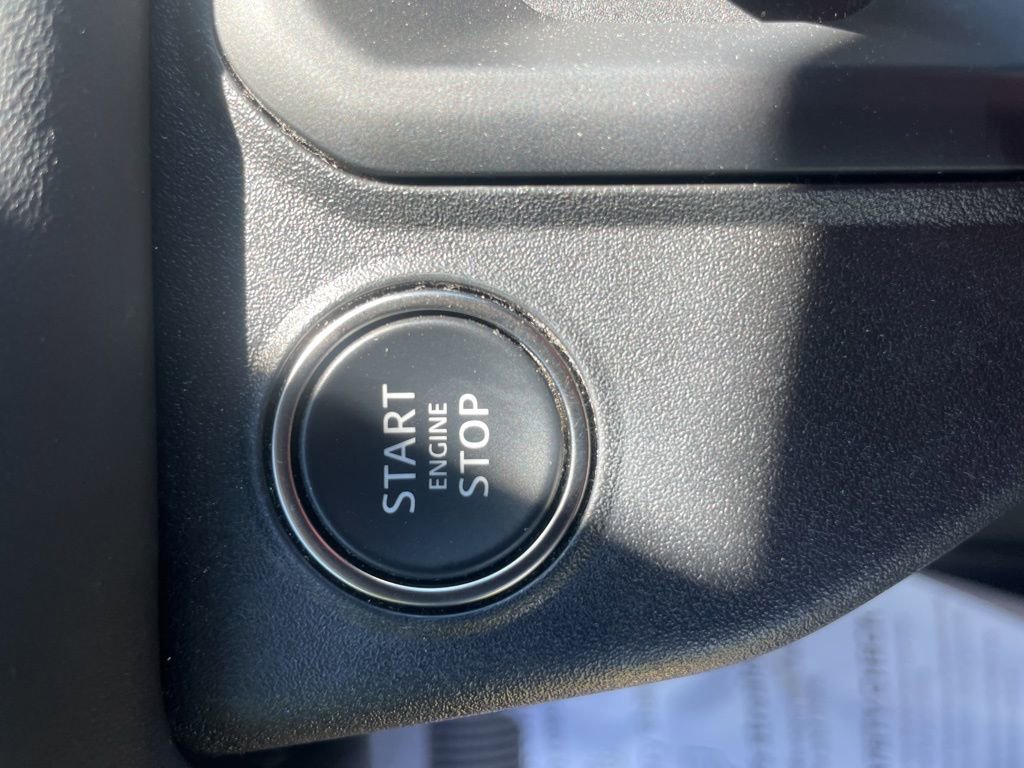 Used 2023 Land Rover Defender 110 S image 24
