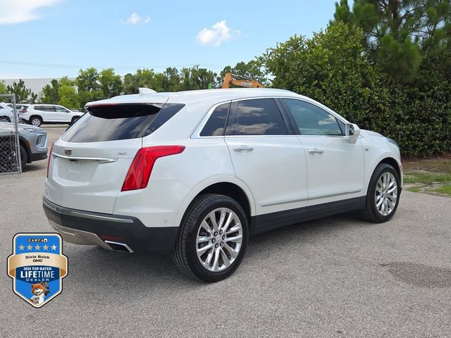 Certified 2018 Cadillac XT5 Platinum w/ Driver Assist Package AWD/4WD image 4