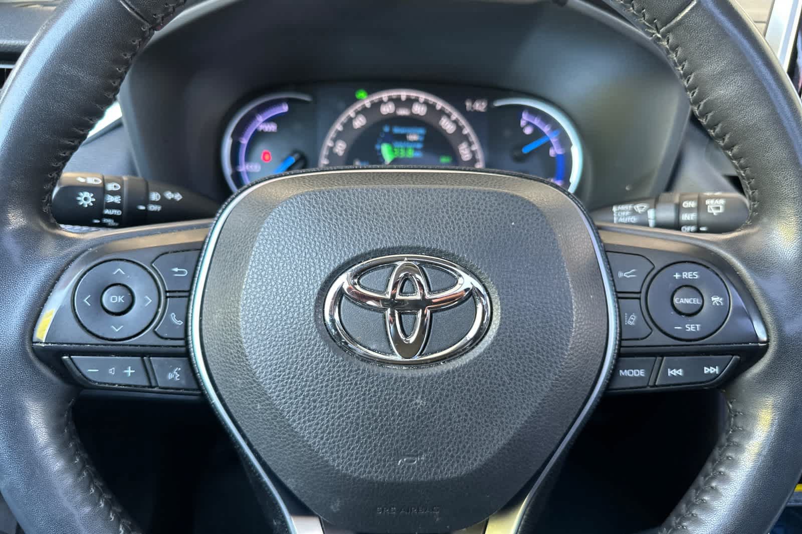 Used 2020 Toyota RAV4 Limited AWD/4WD image 26