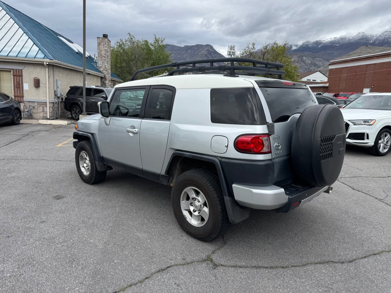 Used 2008 Toyota FJ Cruiser 4WD image 3