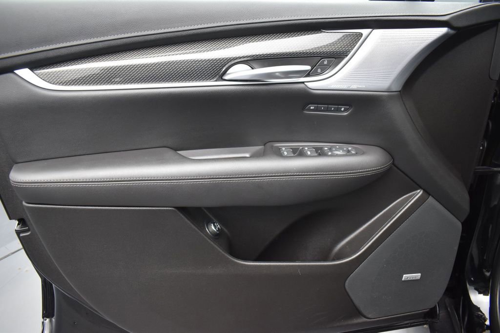 Used 2023 Cadillac XT5 Sportv w/ LPO, Floor Liner Package AWD/4WD image 12