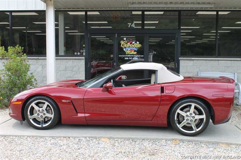 Used 2007 Chevrolet Corvette Convertible w/ Preferred Equipment Group RWD image 5