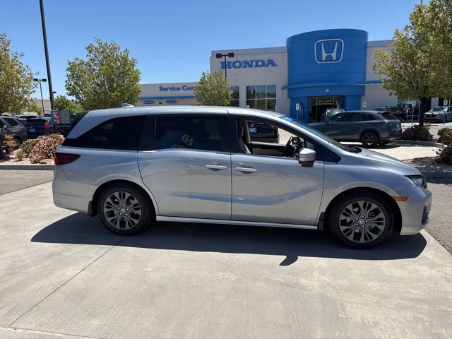 Certified 2025 Honda Odyssey Touring image 5