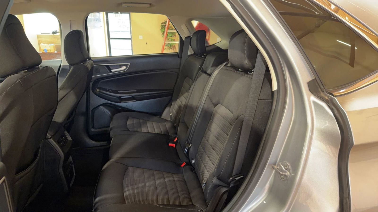 Used 2023 Ford Edge SEL w/ Cold Weather Package image 18