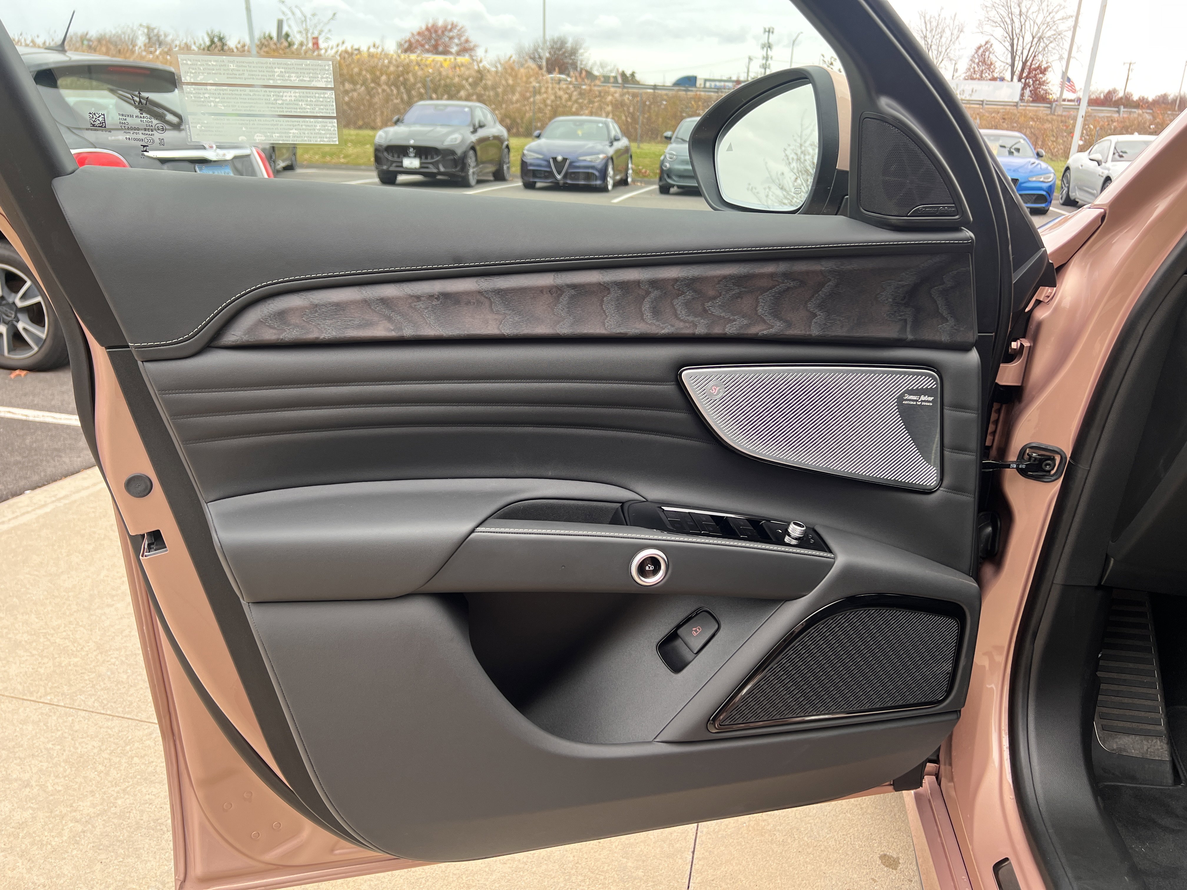 New 2025 Maserati Grecale Modena image 13