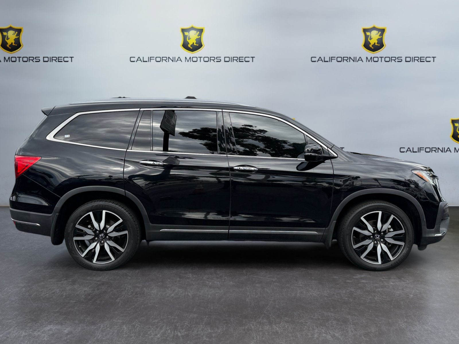 Used 2022 Honda Pilot Touring image 6