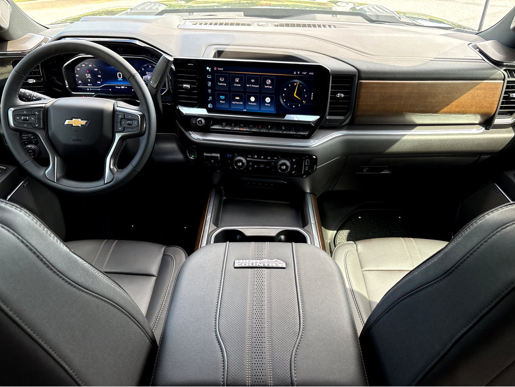 New 2024 Chevrolet Silverado 3500 High Country w/ Technology Package image 4