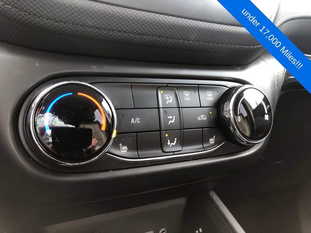 Used 2022 Chevrolet TrailBlazer LT w/ Driver Confidence Package image 20