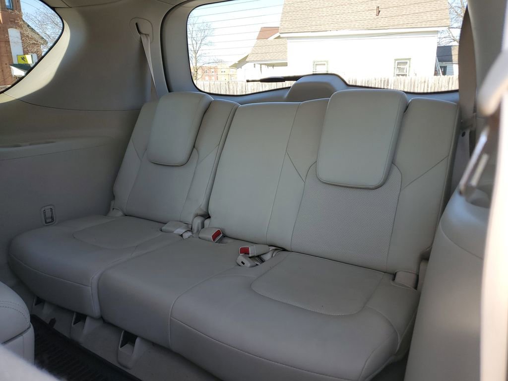 Used 2015 INFINITI QX80 4WD image 12