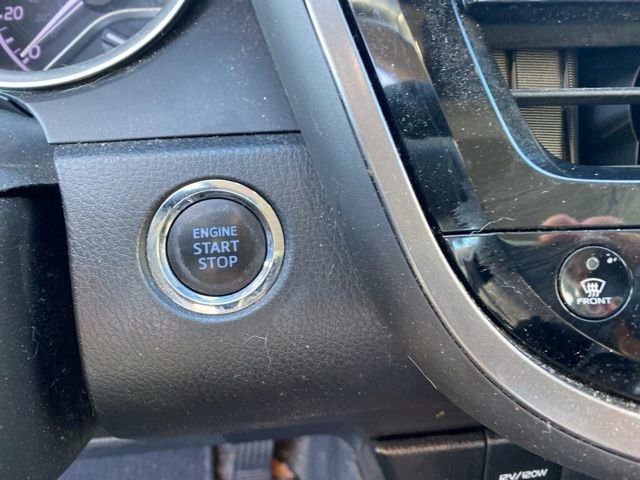 Used 2021 Toyota Camry XLE image 18