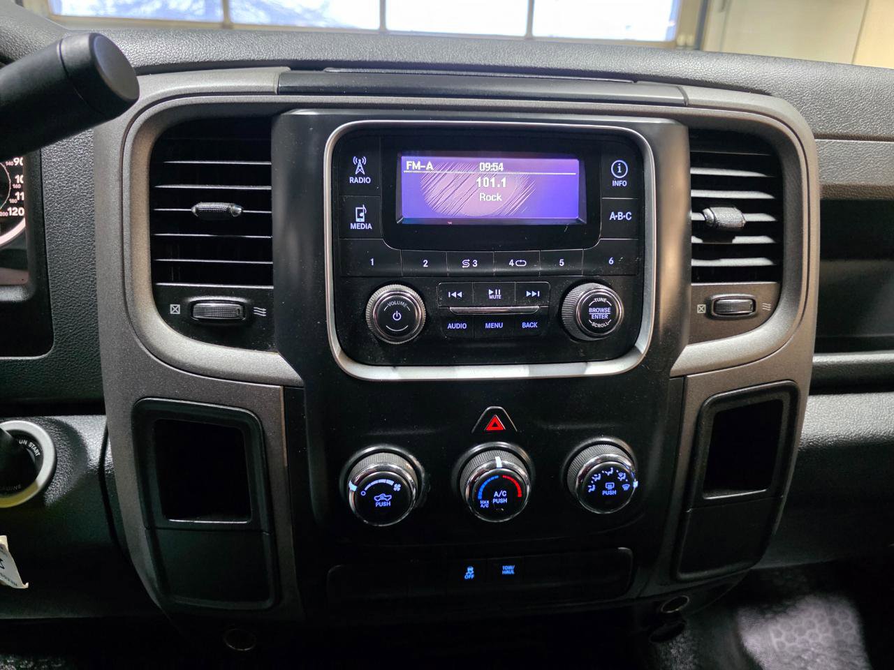 Used 2014 RAM 3500 Tradesman w/ Popular Equipment Group image 31