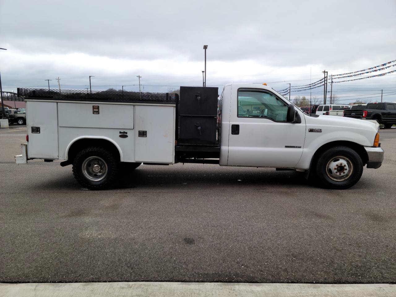 Used 1999 Ford F350 XL RWD image 12