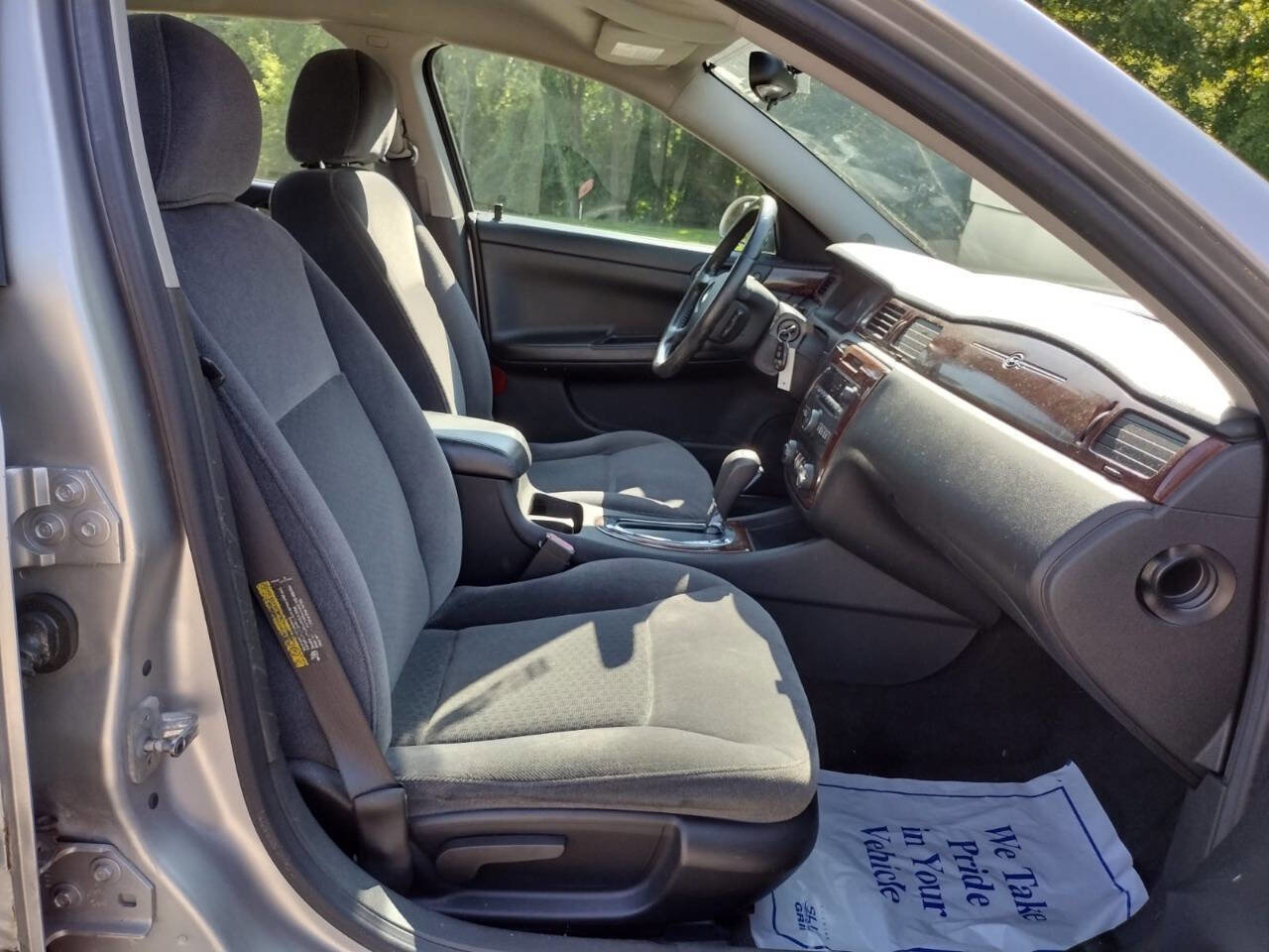 Used 2006 Chevrolet Impala LT image 13