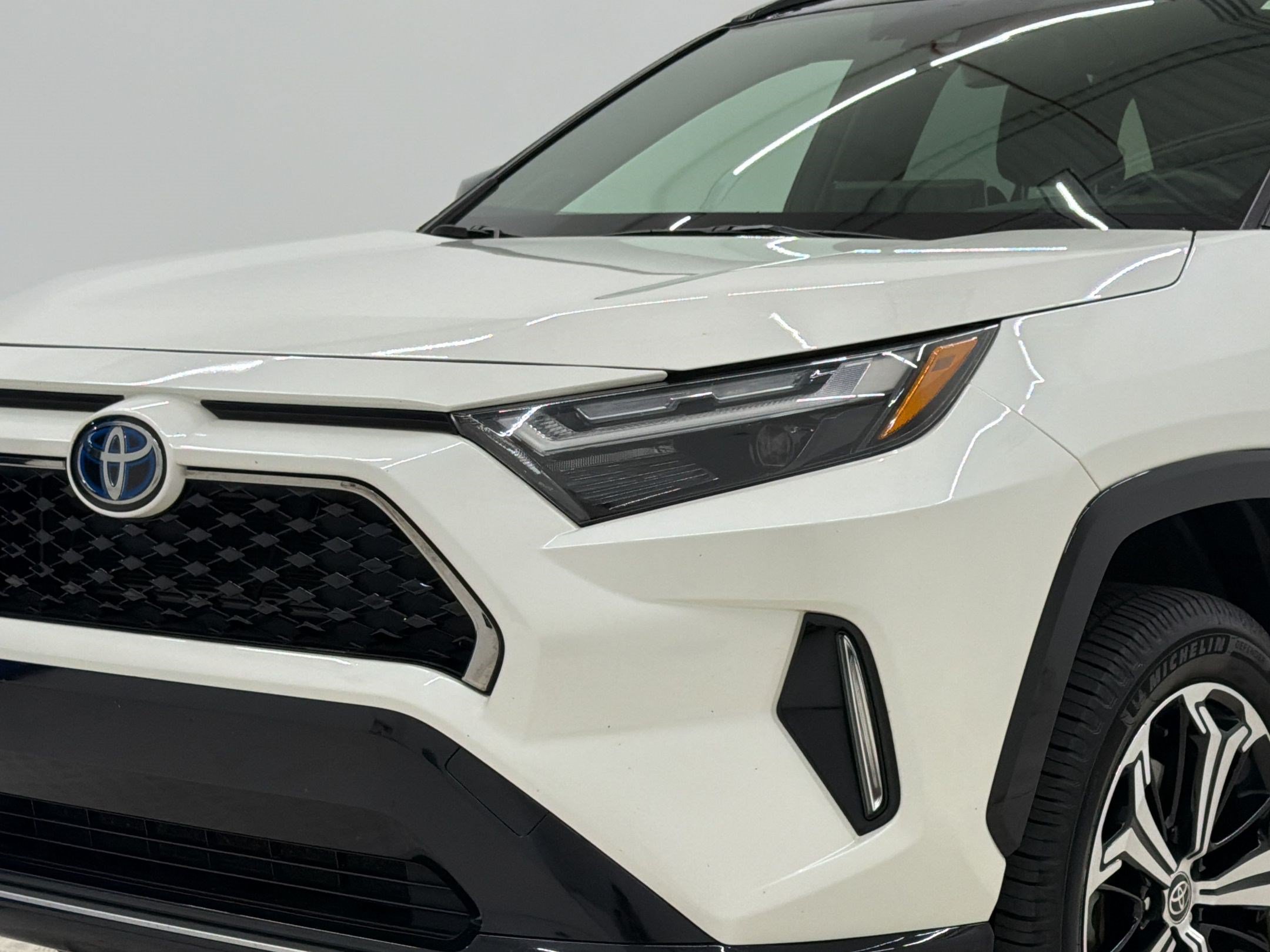 Used 2022 Toyota RAV4 XSE w/ Weather Package AWD/4WD image 12