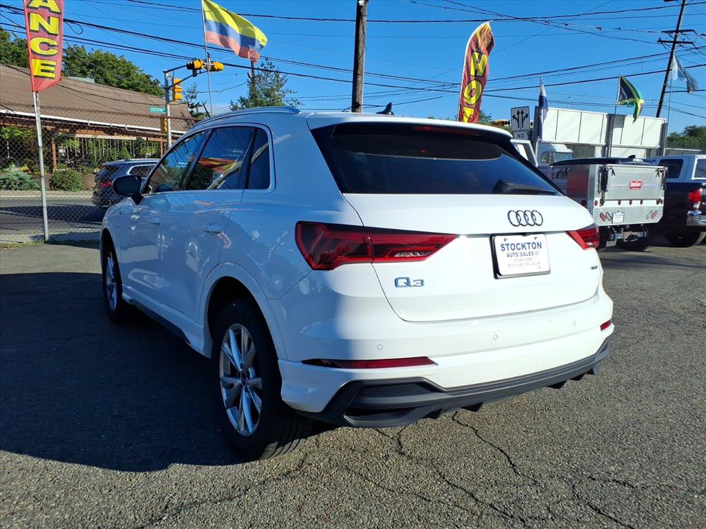Used 2023 Audi Q3 2.0T Premium AWD/4WD image 4