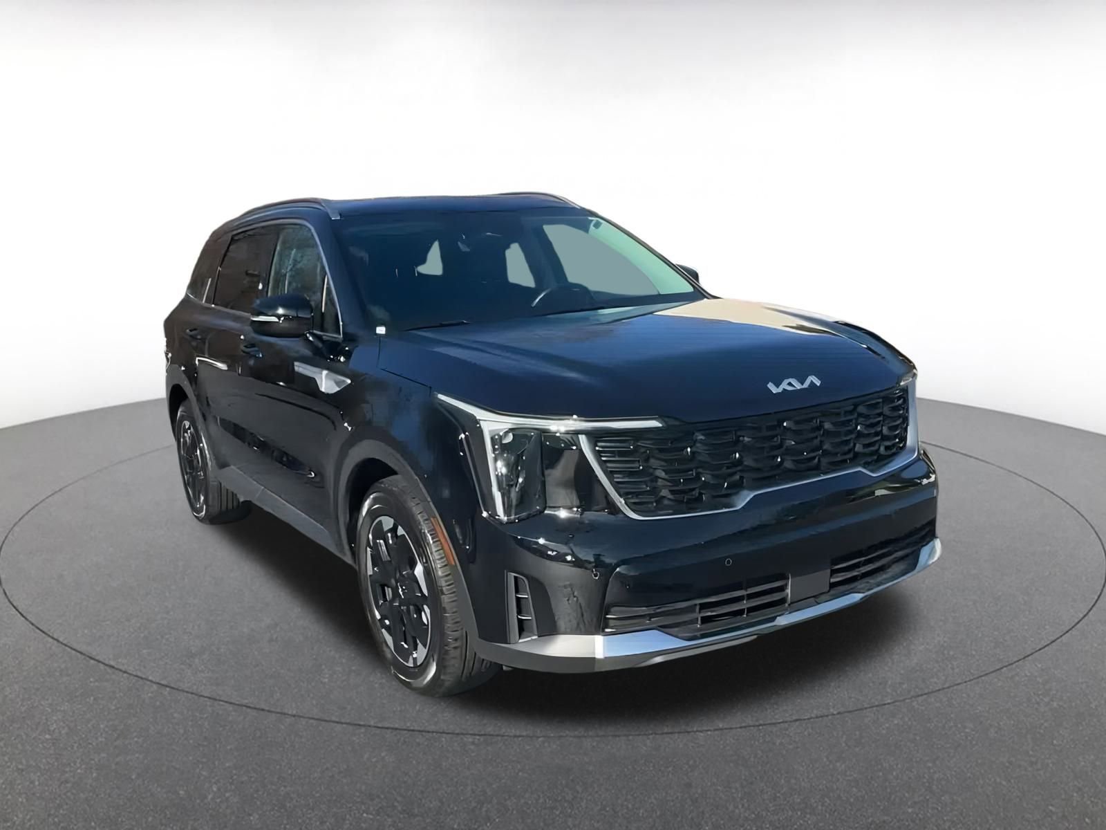 Used 2024 Kia Sorento S image 3