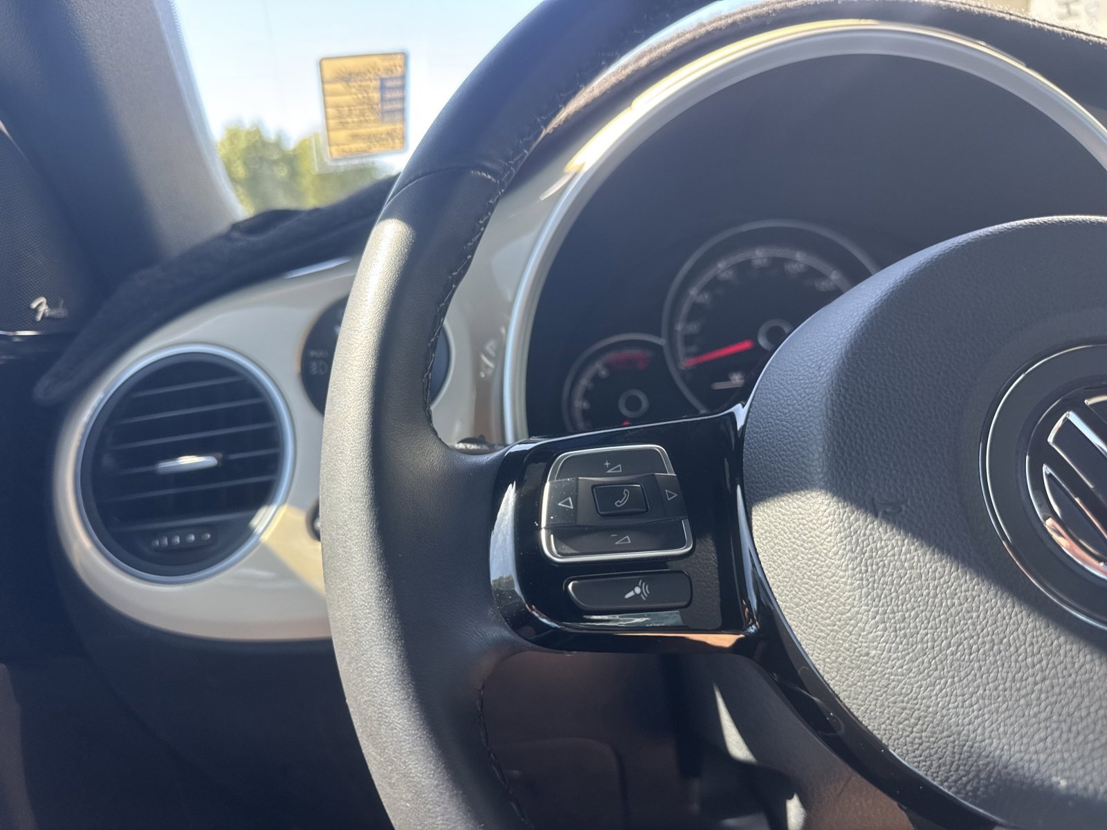 Used 2019 Volkswagen Beetle 2.0T Final Edition SEL image 29