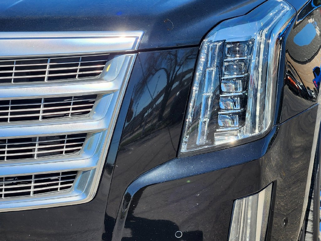 Used 2020 Cadillac Escalade 2WD w/ LPO, Radiant Package image 8