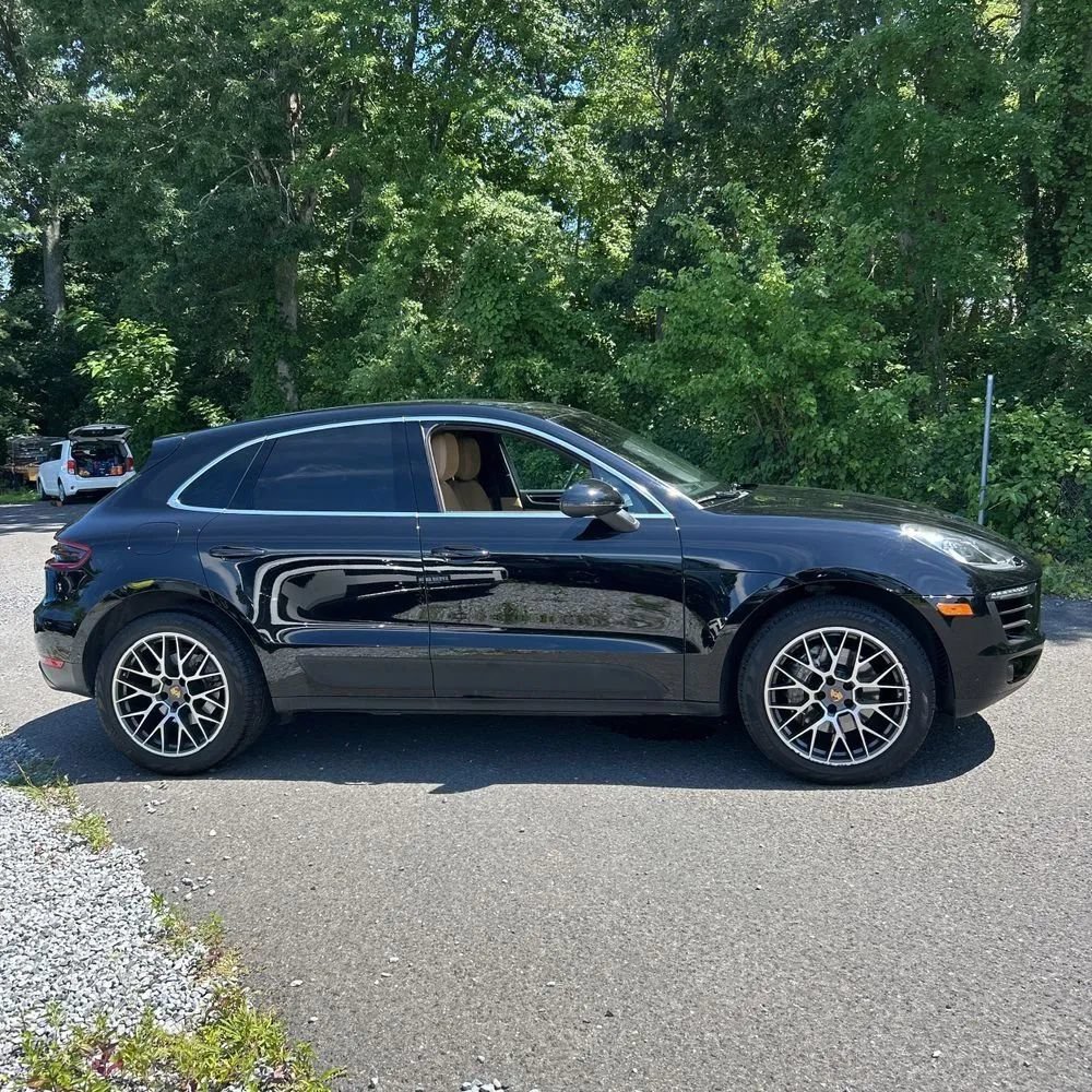 Used 2017 Porsche Macan S AWD/4WD image 10