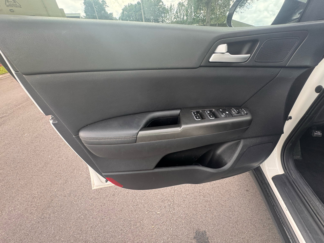 Used 2021 Kia Sportage S image 12