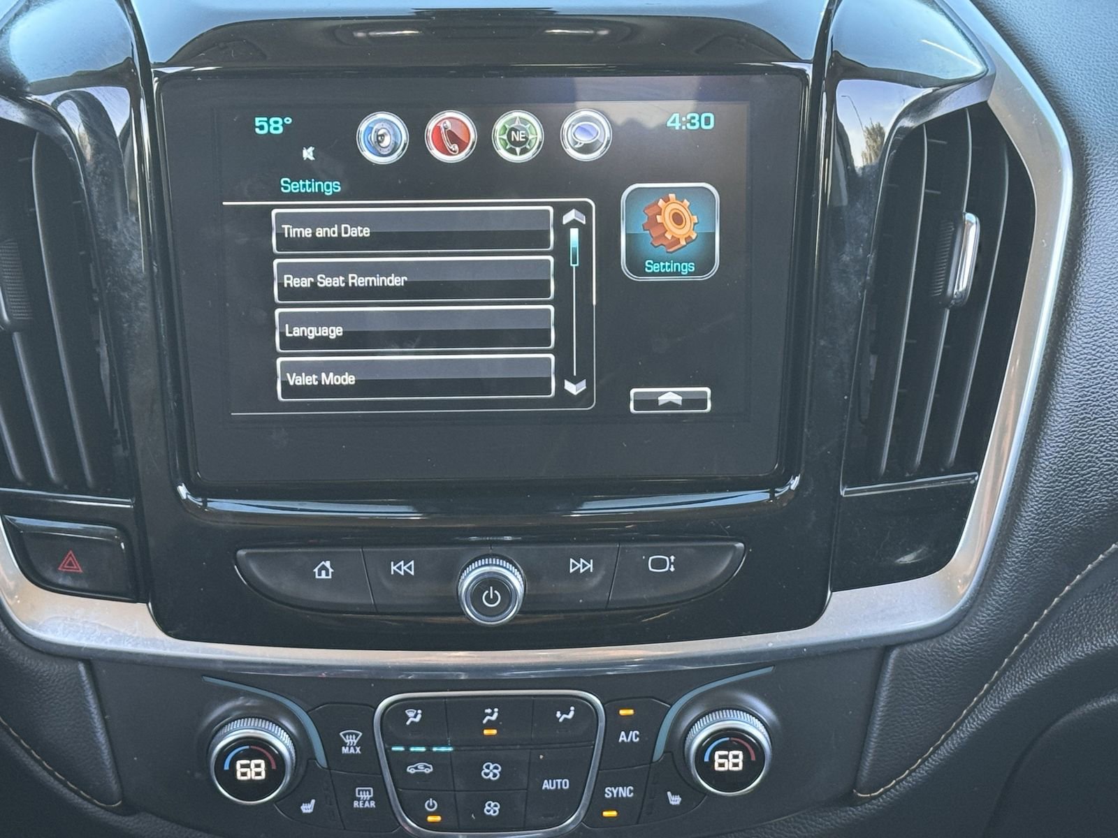 Used 2019 Chevrolet Traverse LT image 21