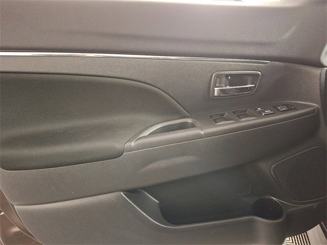 Used 2024 Mitsubishi Outlander Sport LE image 14