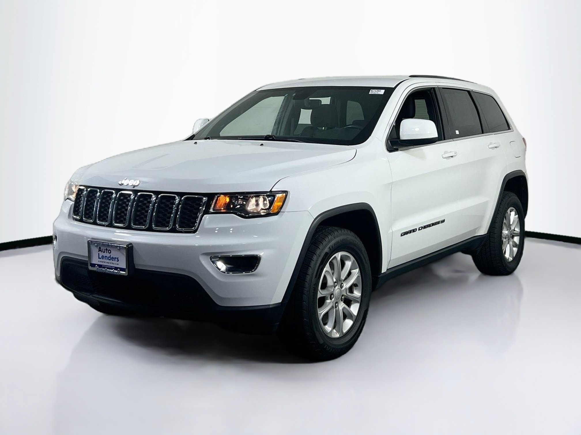 Used 2022 Jeep Grand Cherokee Laredo E AWD/4WD image 1