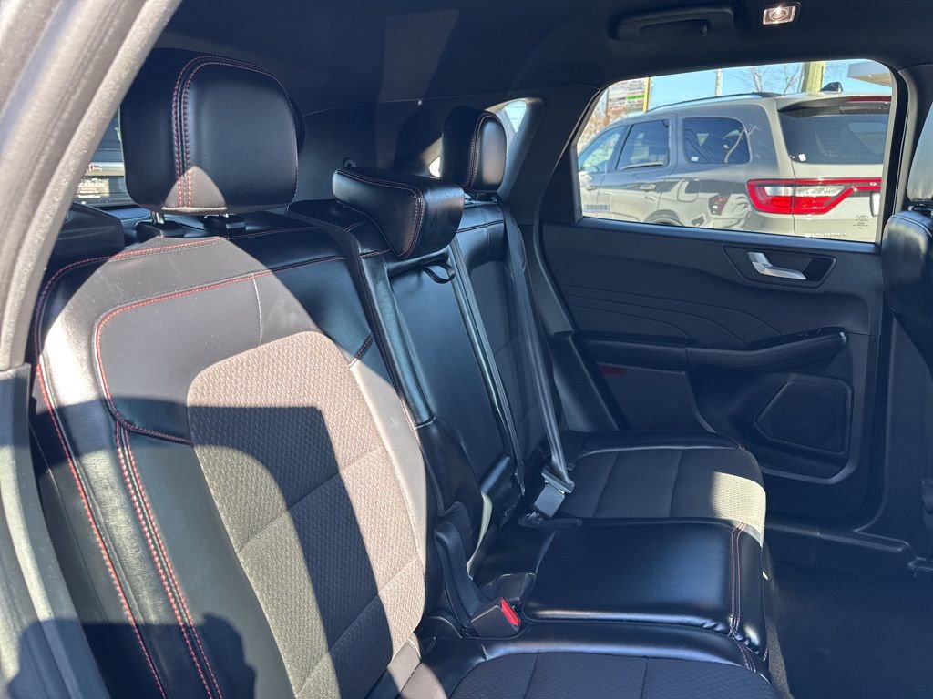 Used 2024 Ford Escape ST-Line w/ Cold Weather Package image 24