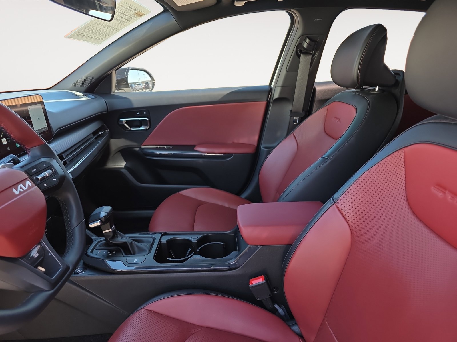 Certified 2025 Kia K4 GT-Line w/ GT-Line Premium Package image 21