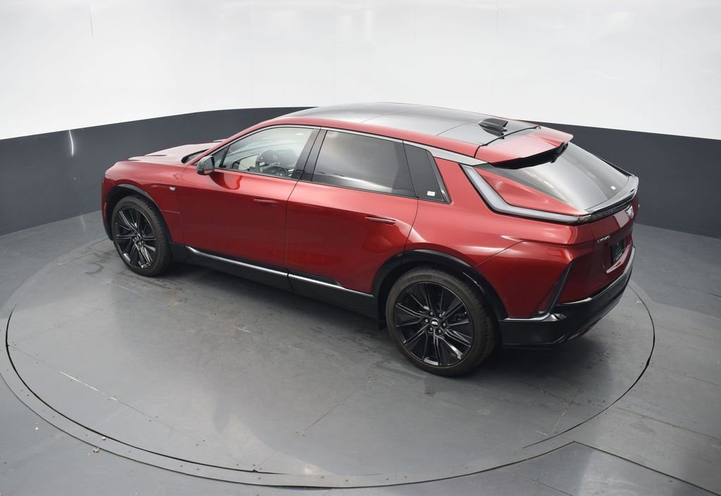 Certified 2024 Cadillac Lyriq Sport w/ Nappa Leather Package image 38