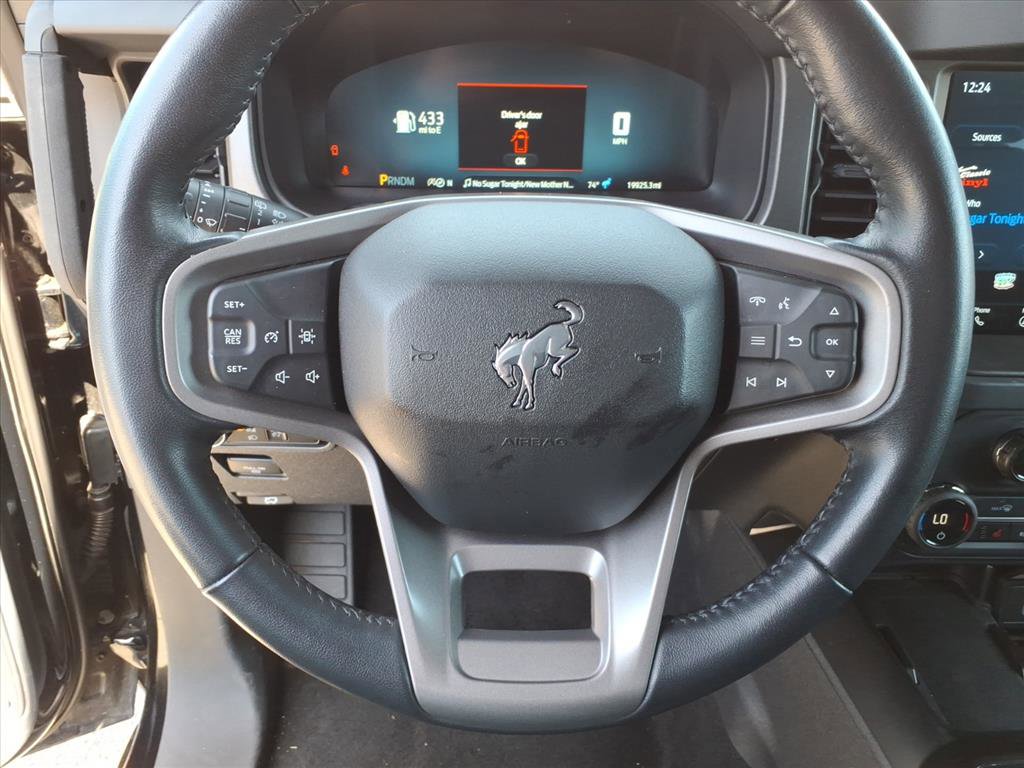 Used 2025 Ford Bronco Big Bend image 18