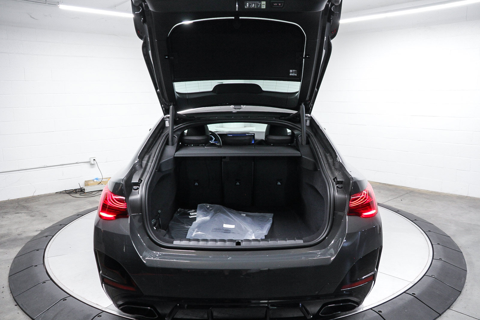 New 2026 BMW M440i w/ Premium Package RWD image 26