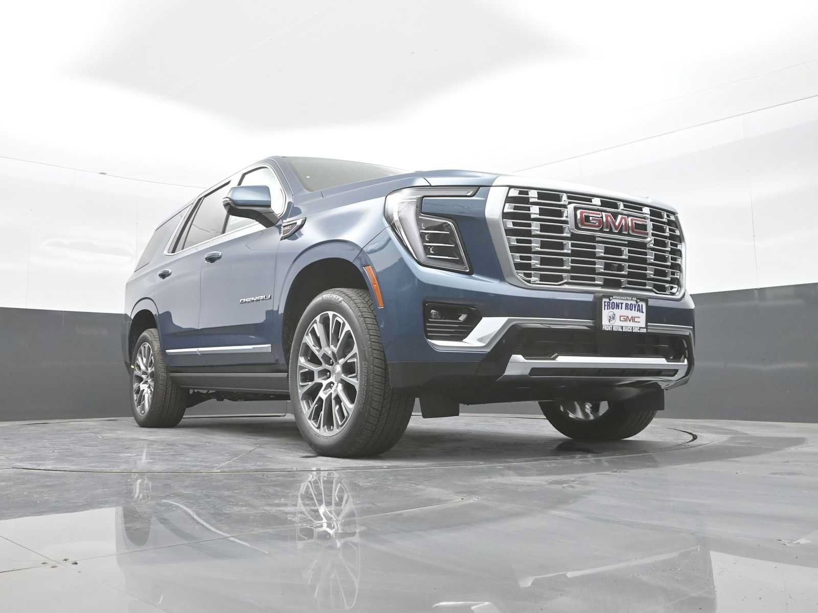 New 2027 GMC Yukon Denali w/ Denali Reserve Package AWD/4WD image 18