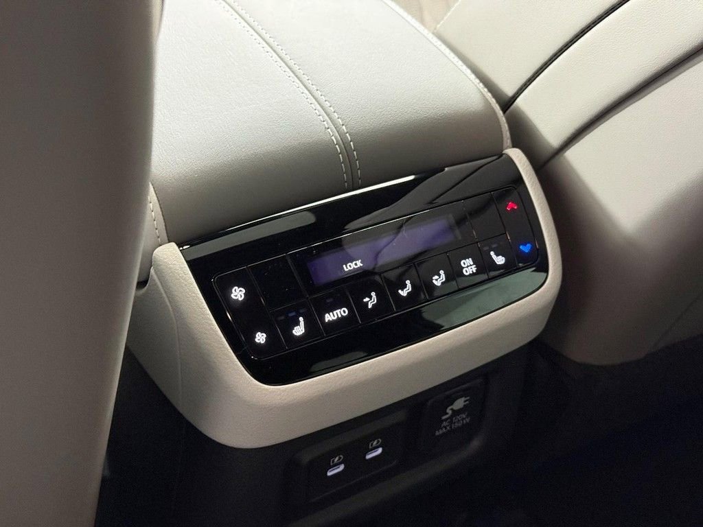 New 2026 INFINITI QX60 Autograph w/ Dark Cargo Package image 17