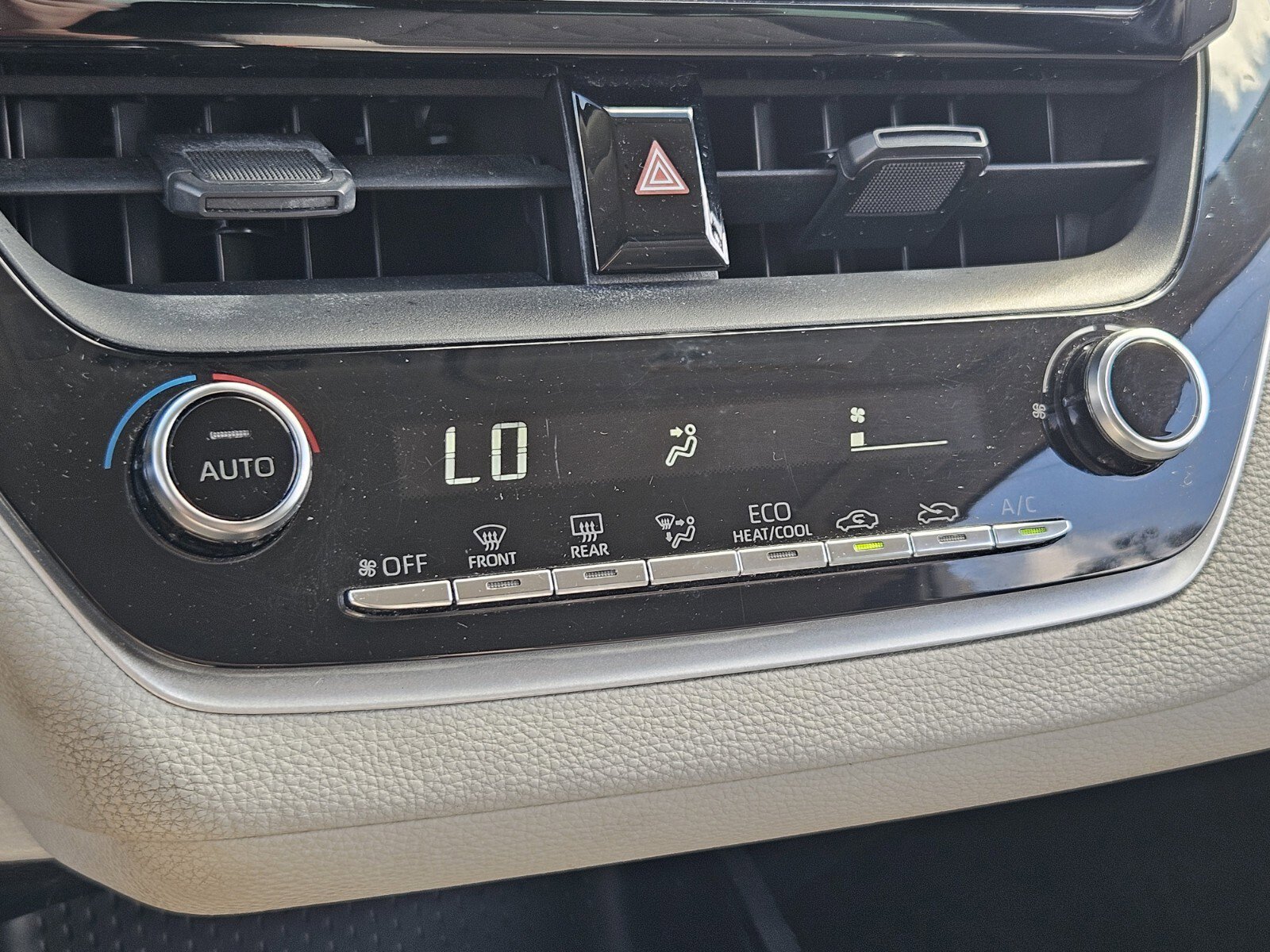 Certified 2022 Toyota Corolla LE image 13