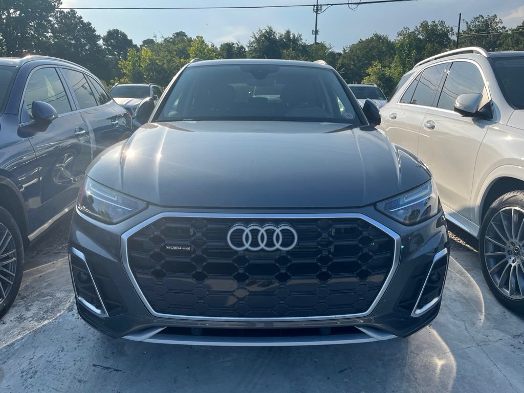 Used 2025 Audi Q5 e Premium Plus AWD/4WD image 3