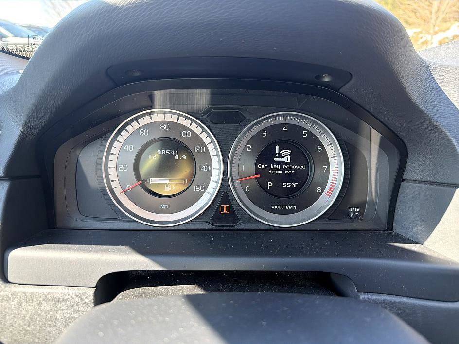 Used 2013 Volvo XC70 3.2 image 14