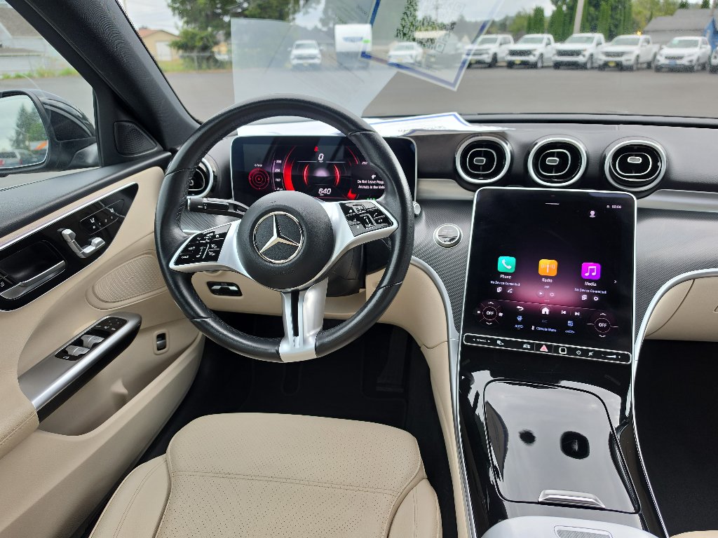 Used 2025 Mercedes-Benz C 300 Sedan image 21