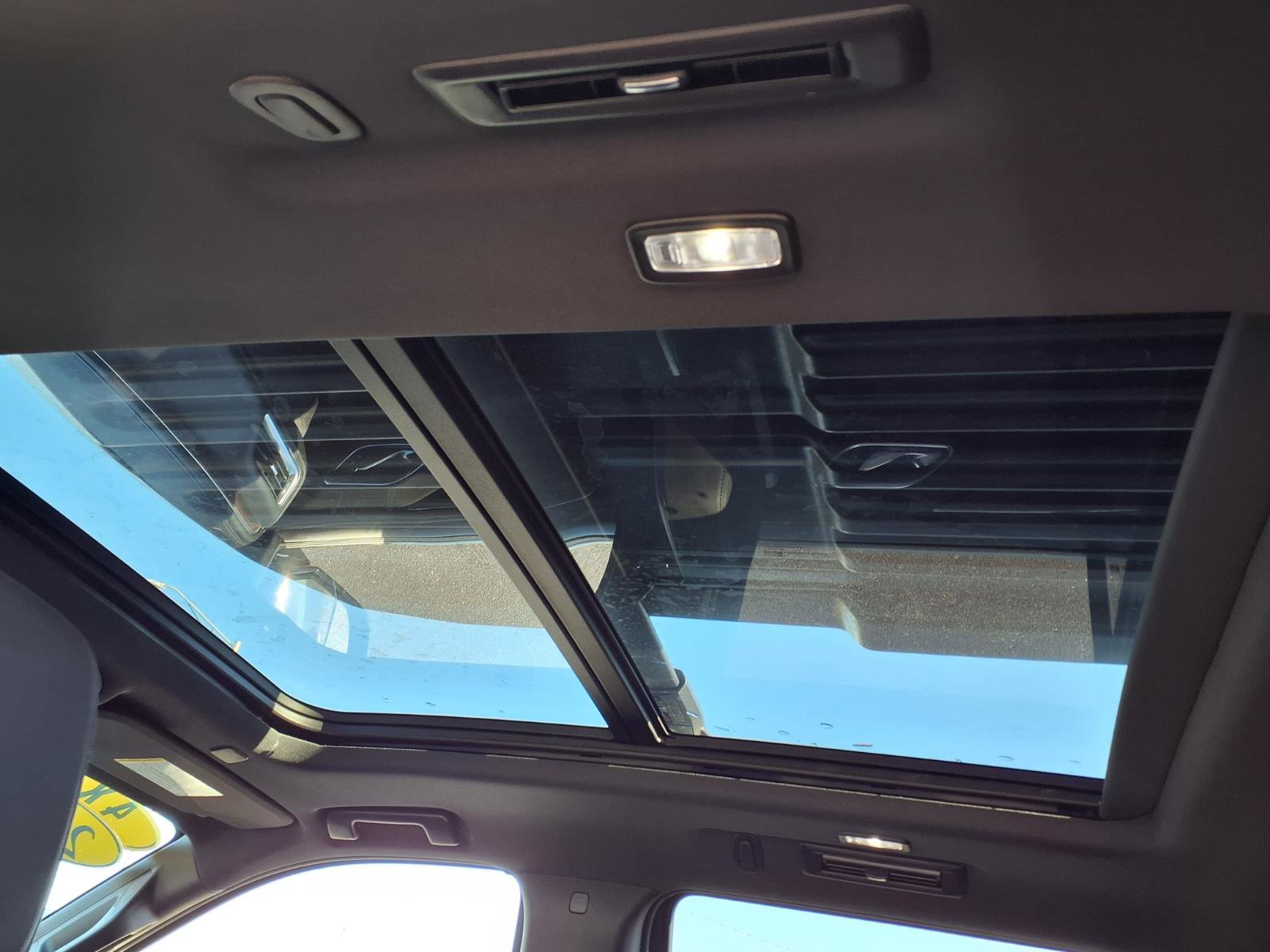 Used 2024 Chevrolet Tahoe Z71 w/ Z71 Off-Road Package image 20