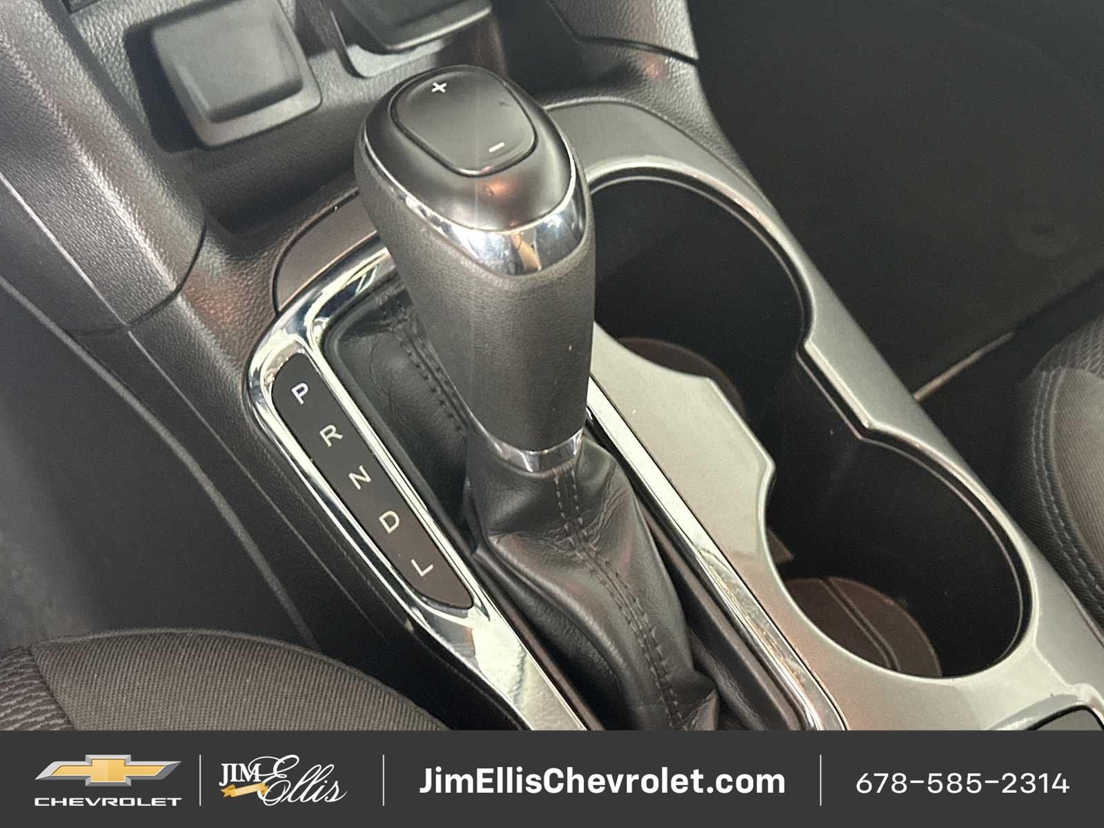Used 2017 Chevrolet Cruze LT w/ Convenience Package FWD image 31