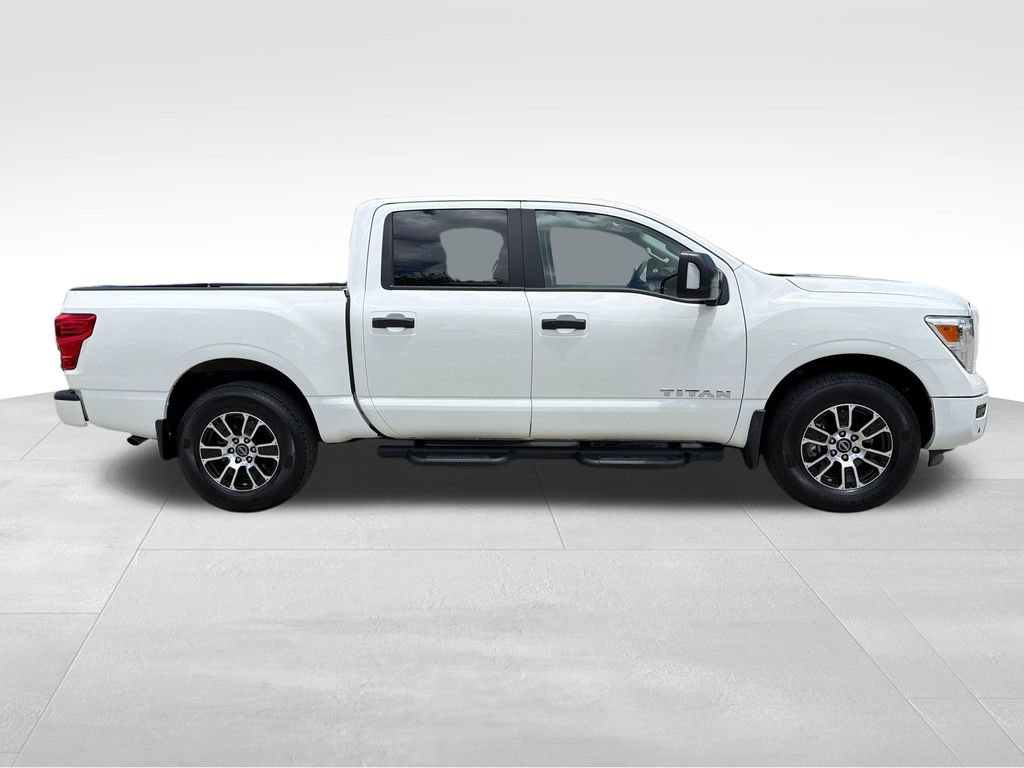Certified 2024 Nissan Titan SV w/ SV Convenience Package AWD/4WD image 9