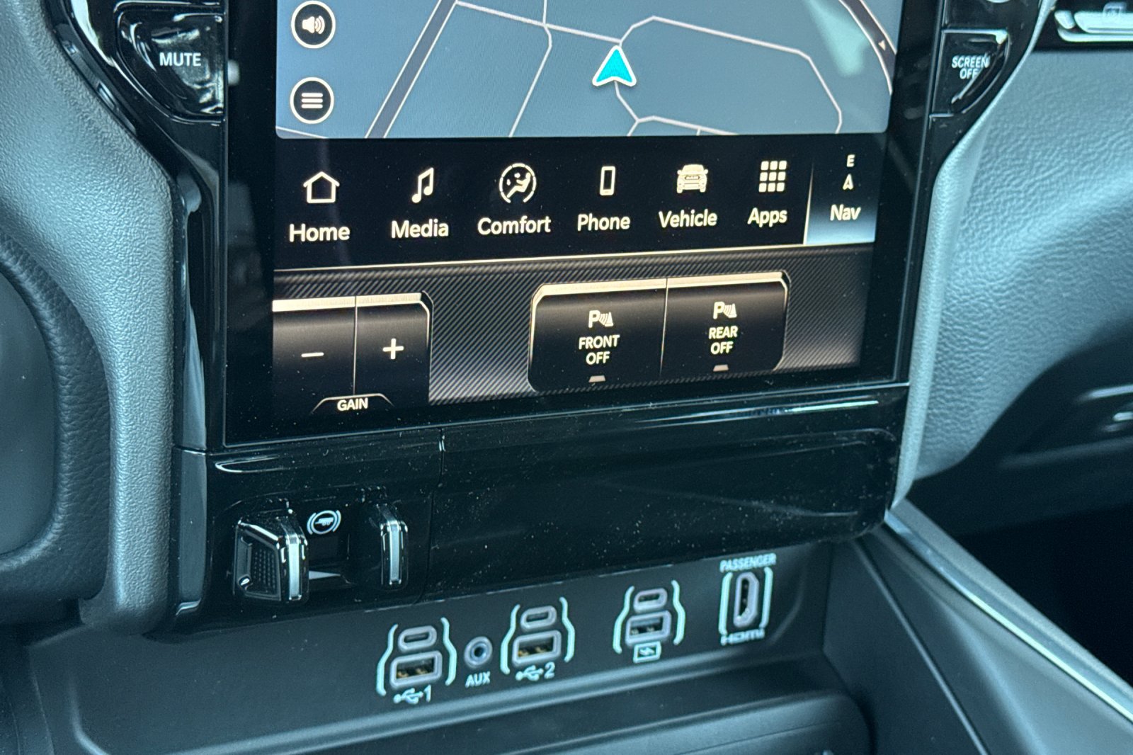 New 2026 RAM 1500 Laramie w/ Night Edition AWD/4WD image 19