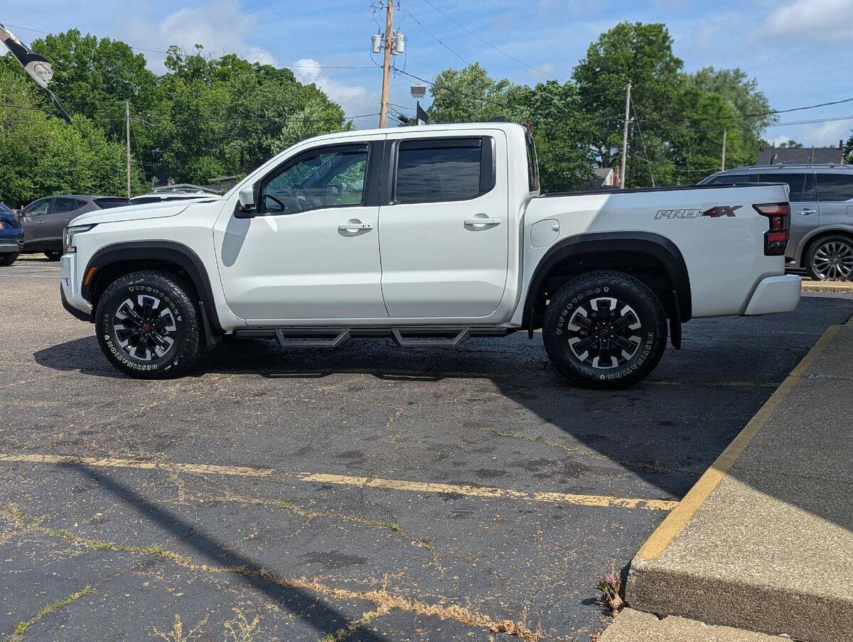 Used 2023 Nissan Frontier PRO-4X w/ Pro Convenience Package AWD/4WD image 5