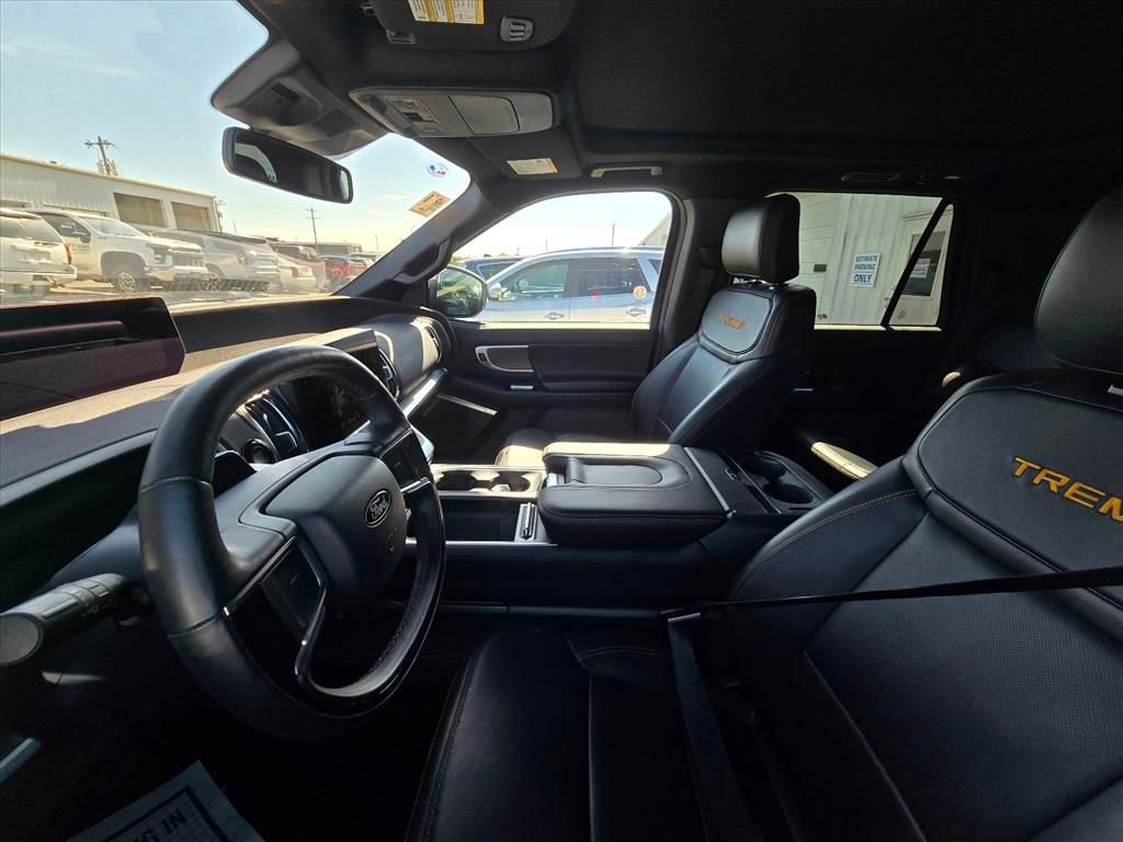 Used 2025 Ford Expedition Tremor image 4