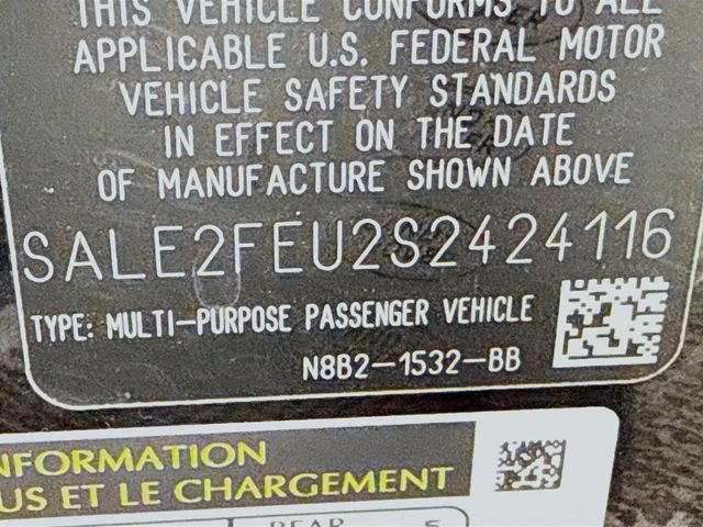 Certified 2025 Land Rover Defender 130 X-Dynamic SE AWD/4WD image 34