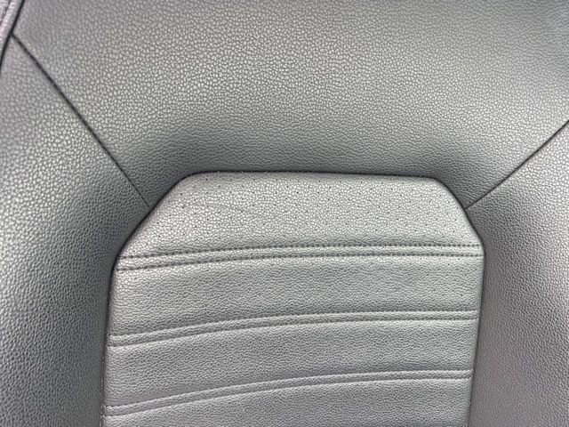 Used 2012 Volkswagen Passat 3.6 SE image 32