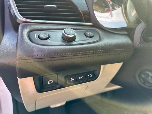 Used 2018 Buick LaCrosse Premium w/ Driver Confidence Package #2 FWD image 8